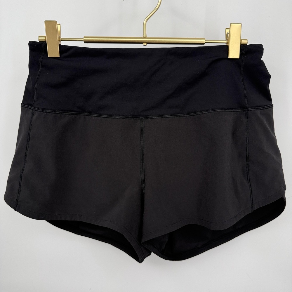 Lululemon Shorts Womens 6 Black Tracker Low Rise Lined Zipper Pocket Running Gym
